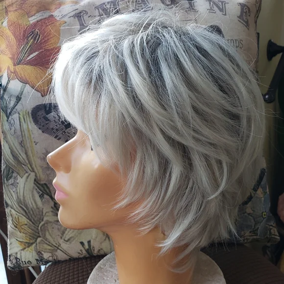 Wig, Pixie Style. - Picture 2 of 7